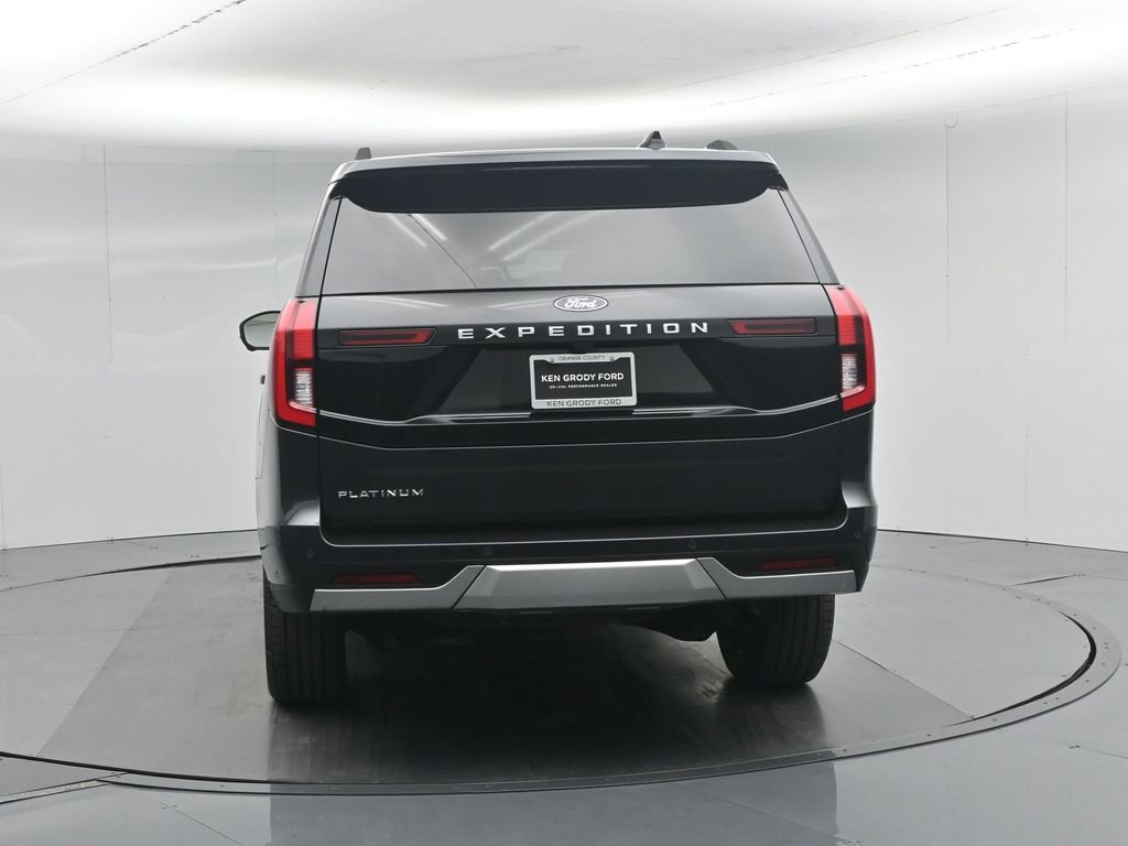 Certified 2025 Ford Expedition Platinum w/ Driver's Package AWD/4WD image 35
