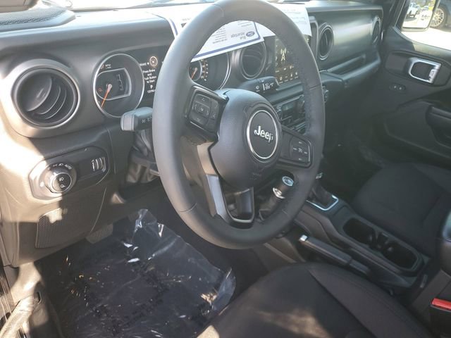 Used 2023 Jeep Gladiator Willys image 16