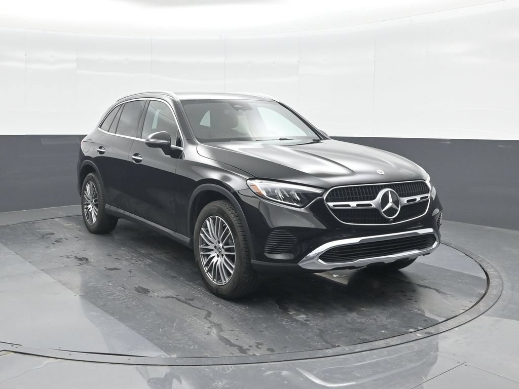 Used 2026 Mercedes-Benz GLC 300 image 8