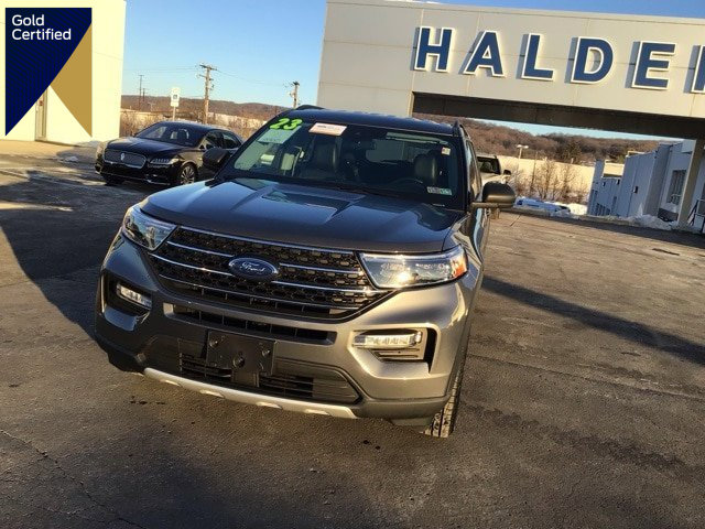 Certified 2023 Ford Explorer XLT w/ Equipment Group 202A