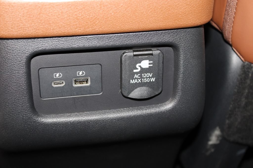 Used 2023 Nissan Pathfinder Platinum AWD/4WD image 62