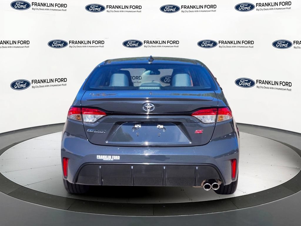 Used 2026 Toyota Corolla SE FWD image 4