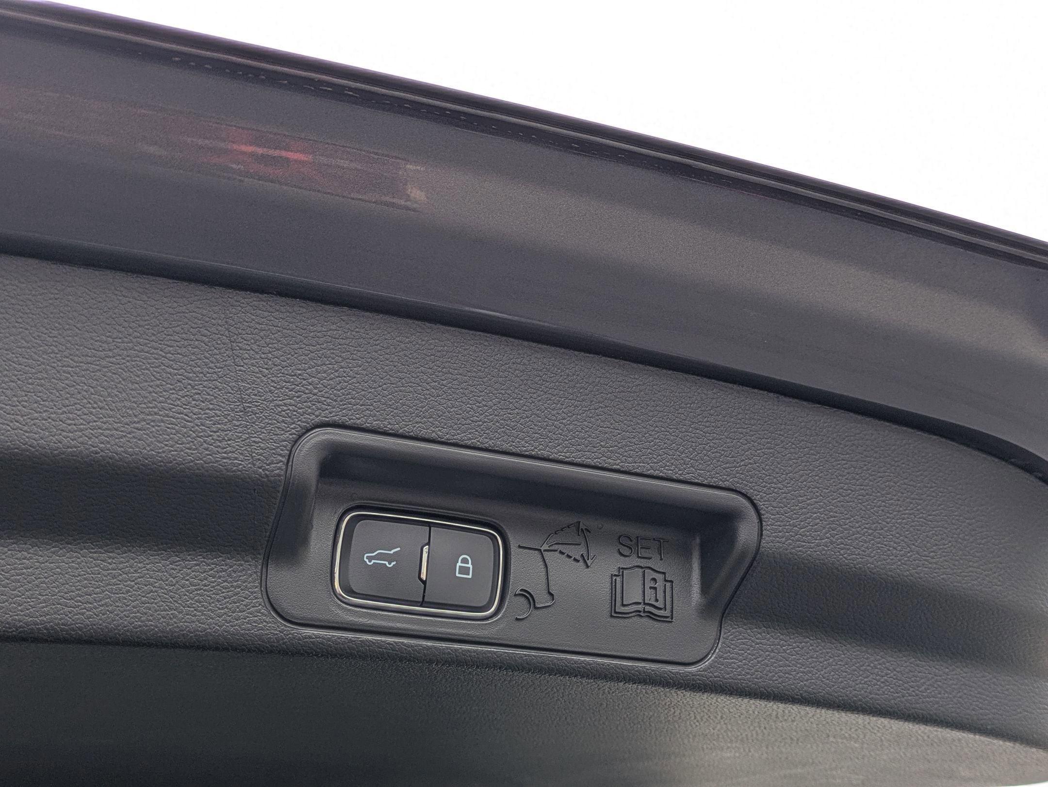 Certified 2024 Ford Explorer ST-Line w/ Class IV Trailer Tow Package image 37