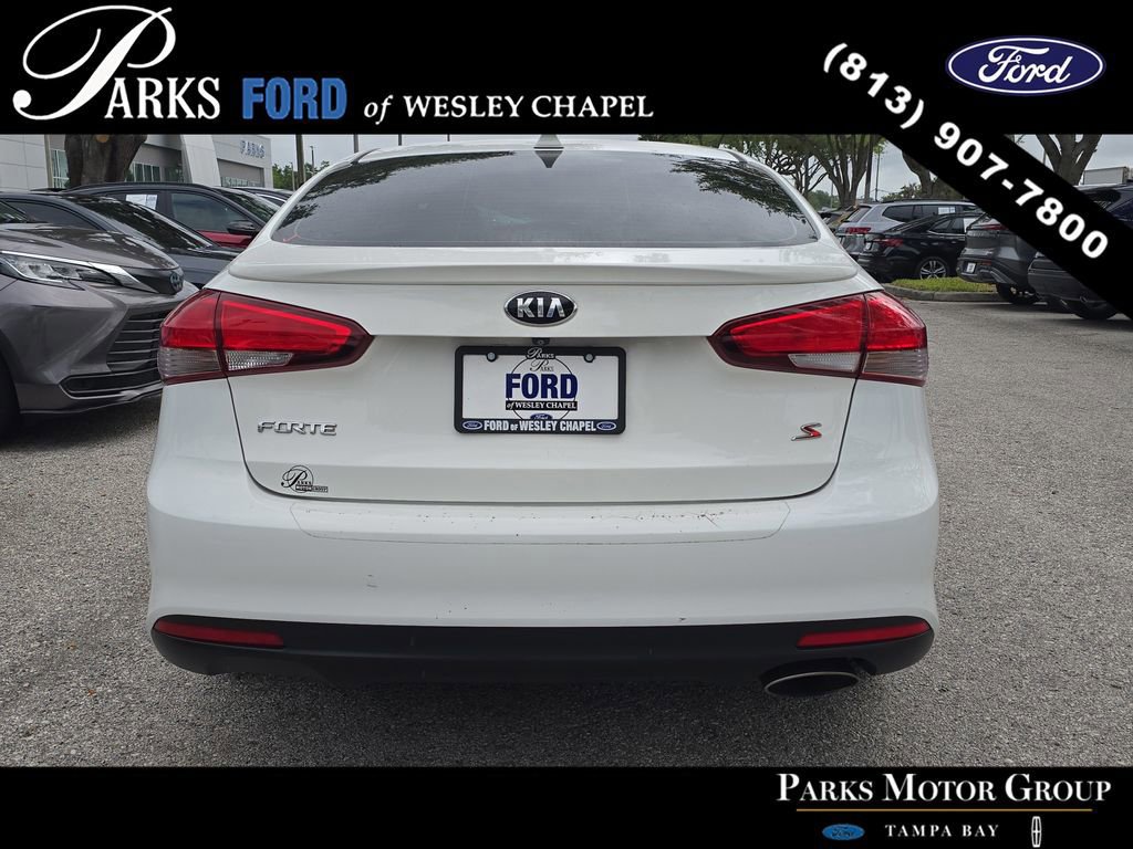 Used 2017 Kia Forte S FWD image 4