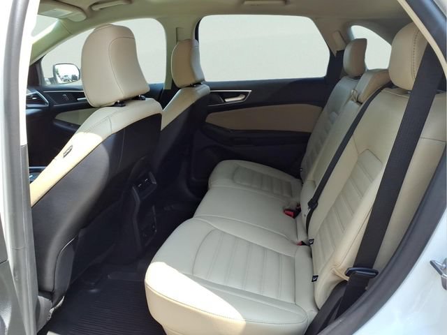 Certified 2023 Ford Edge SEL w/ Convenience Package AWD/4WD image 9