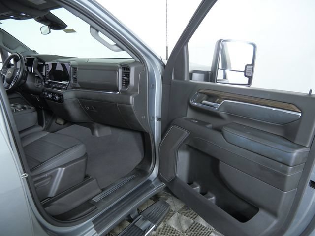 Used 2024 Chevrolet Silverado 2500 LT AWD/4WD image 10