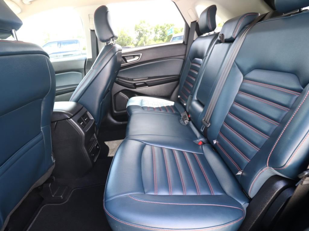 Certified 2023 Ford Edge SEL w/ Sport Appearance Package image 9
