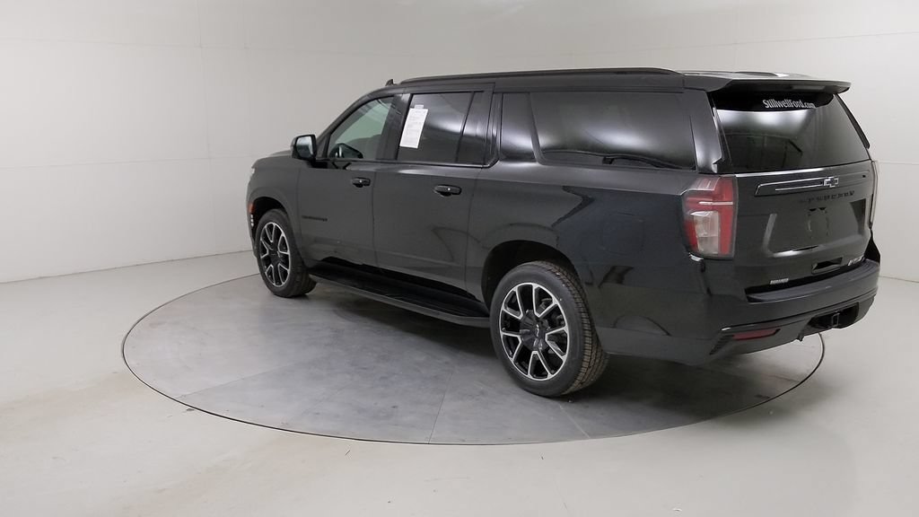 Used 2024 Chevrolet Suburban RST w/ Luxury Package AWD/4WD image 17