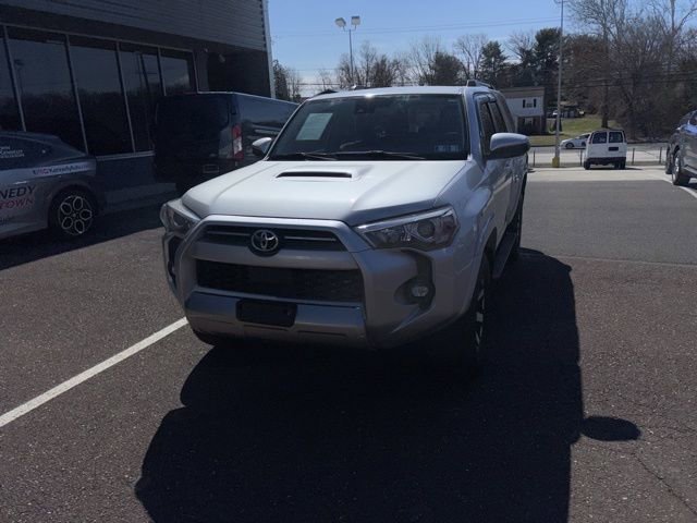 Used 2021 Toyota 4Runner TRD Off-Road AWD/4WD image 6