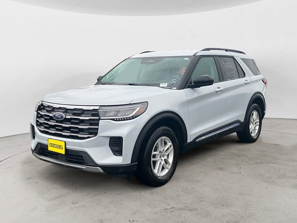 Certified 2025 Ford Explorer Active AWD/4WD image 1