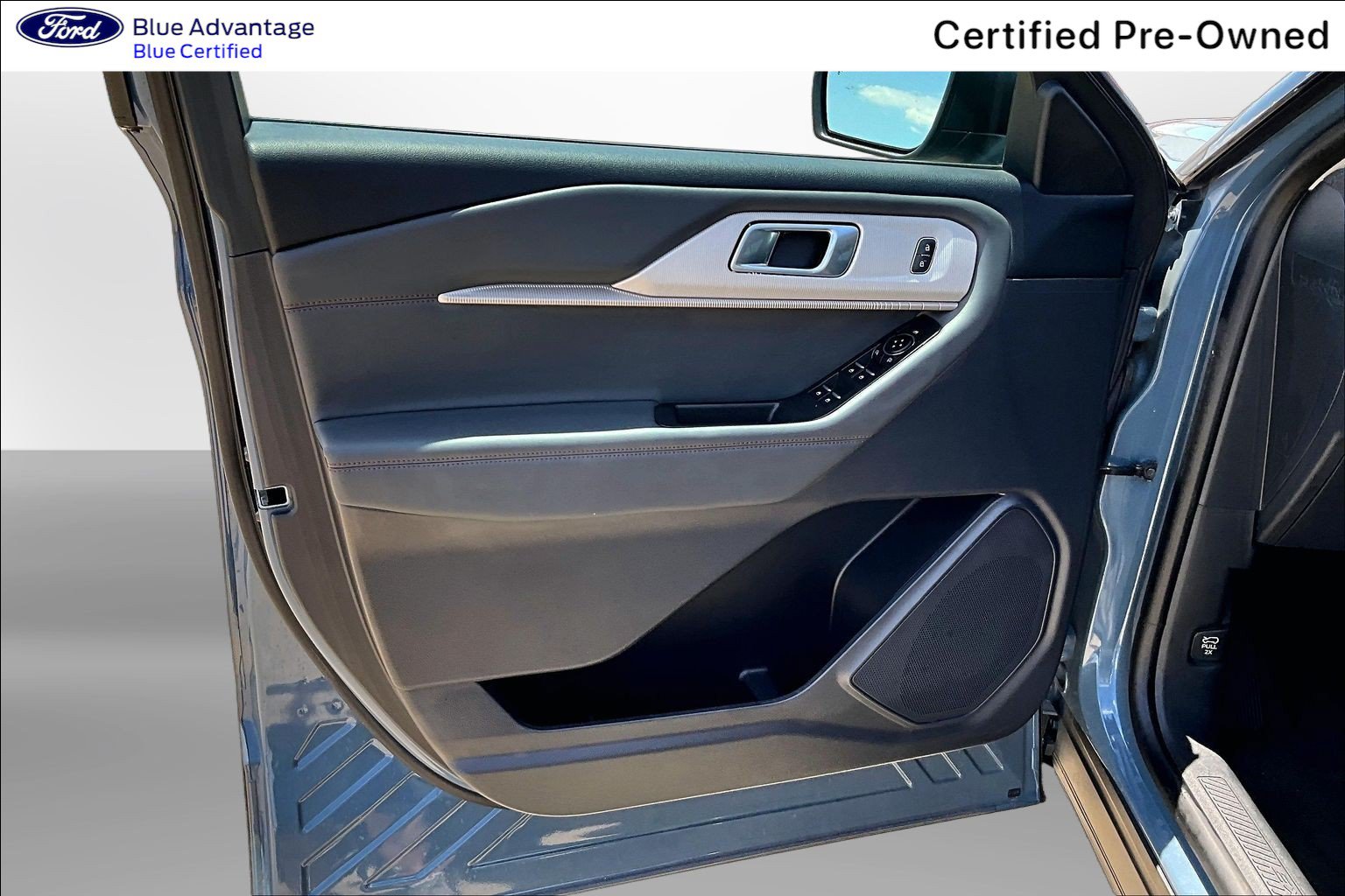 Certified 2025 Ford Explorer Active AWD/4WD image 26