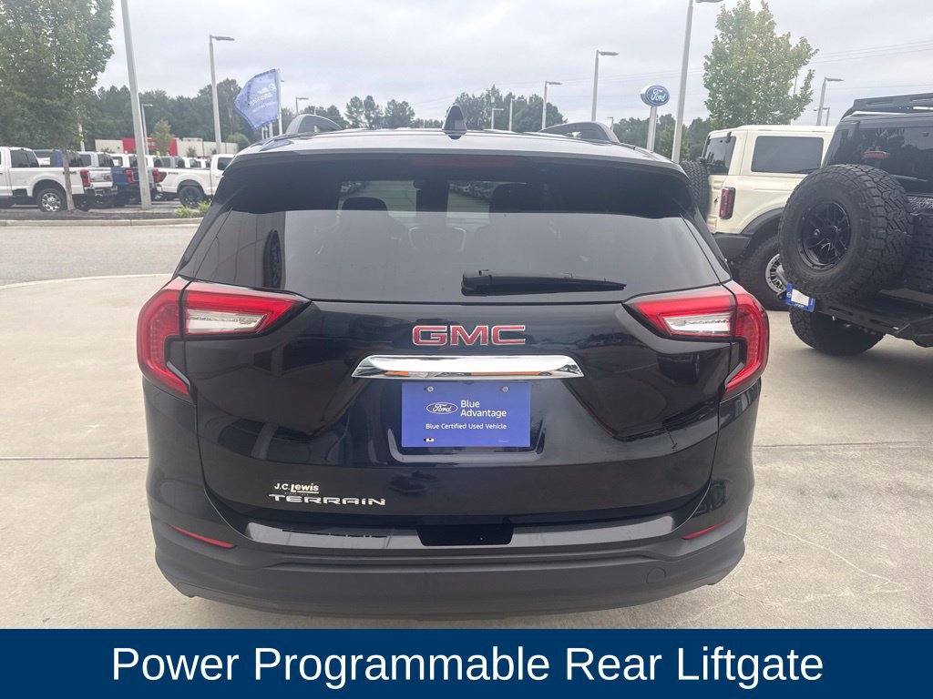 Used 2024 GMC Terrain SLE w/ Driver Convenience Package FWD image 6