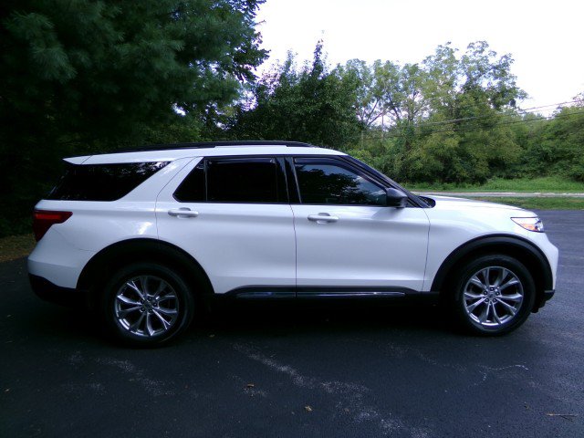 Certified 2020 Ford Explorer XLT w/ Equipment Group 202A AWD/4WD image 10