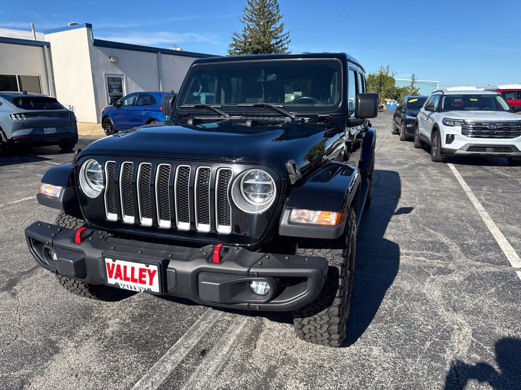 Used 2019 Jeep Wrangler Unlimited Sahara w/ Uconnect 4C Nav & Sound Group AWD/4WD image 50
