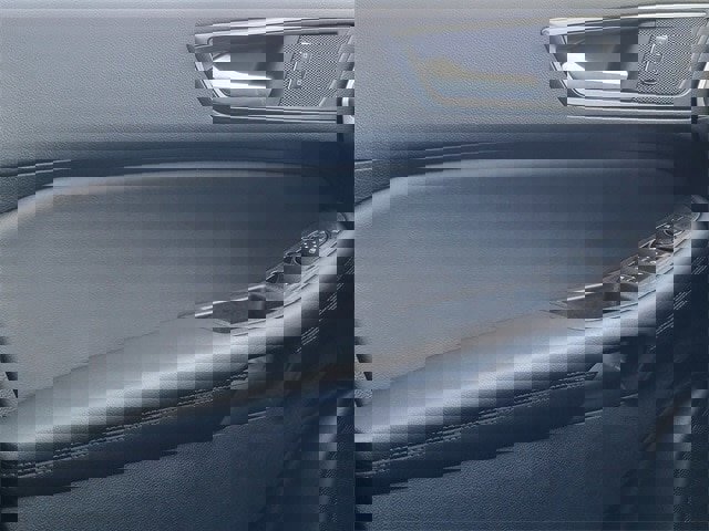 Certified 2024 Ford Edge SE w/ Black Appearance Package image 37