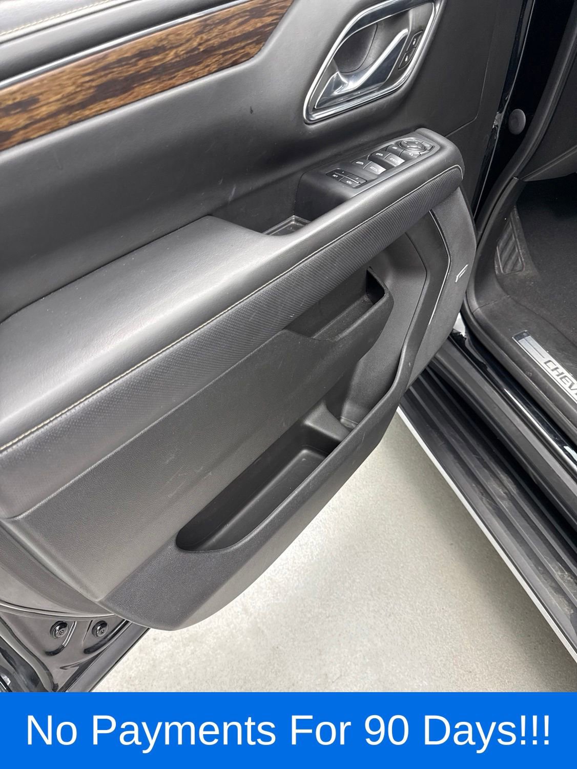 Used 2023 Chevrolet Tahoe Premier AWD/4WD image 16