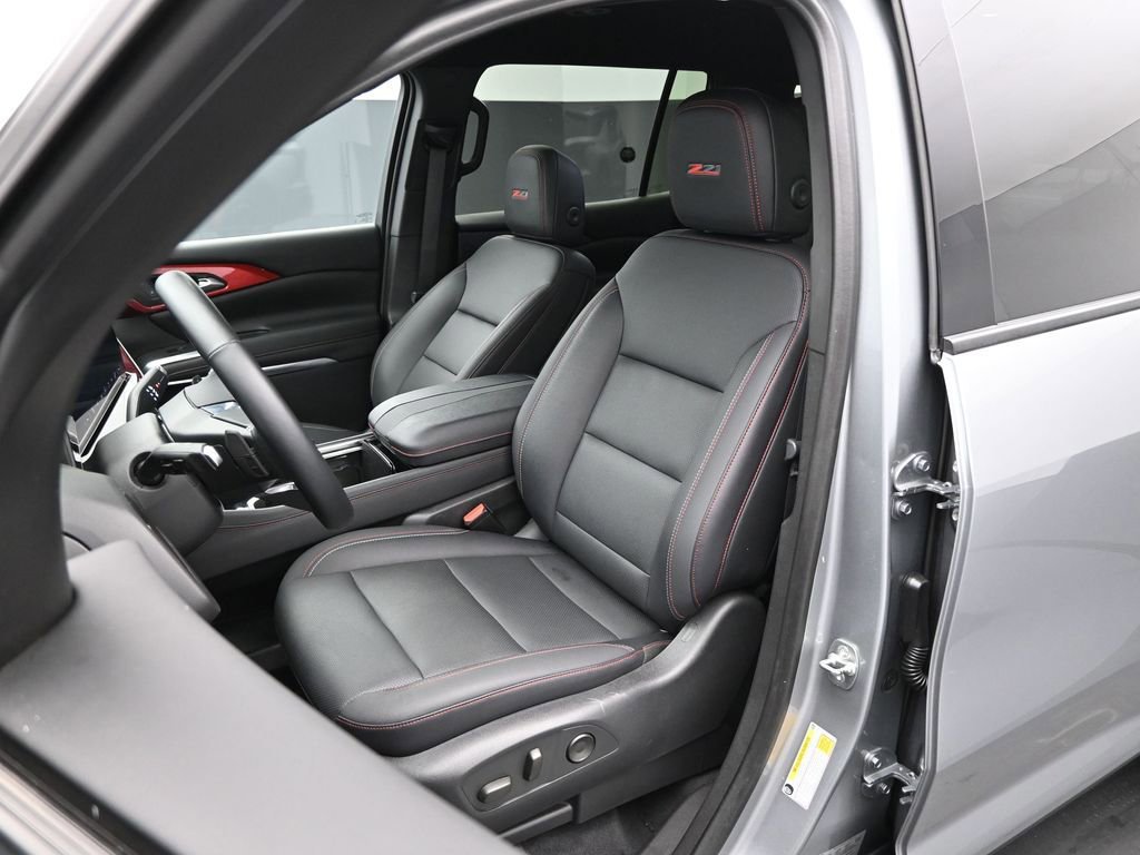 Used 2024 Chevrolet Traverse Z71 w/ LPO, Floor Liner Package image 36