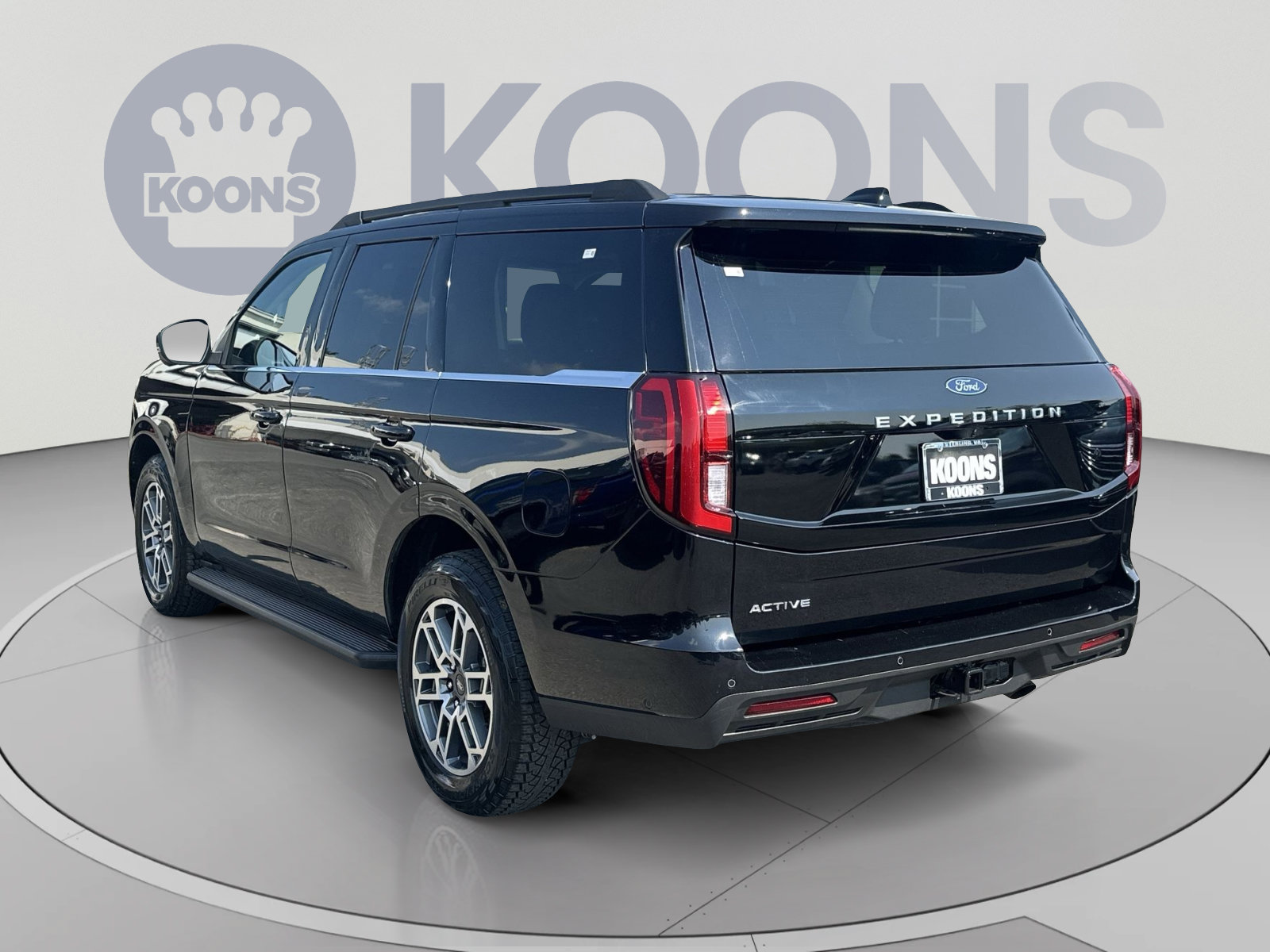 Certified 2025 Ford Expedition Active AWD/4WD image 8