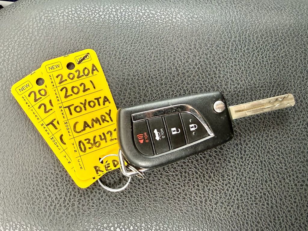 Used 2021 Toyota Camry SE w/ Cold Weather Package image 37