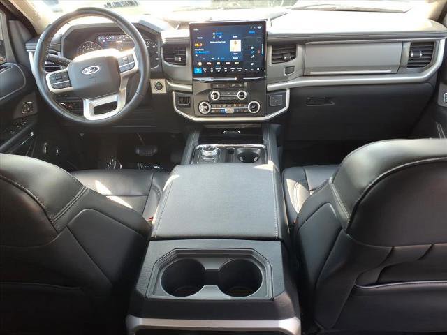 Certified 2024 Ford Expedition XLT image 10