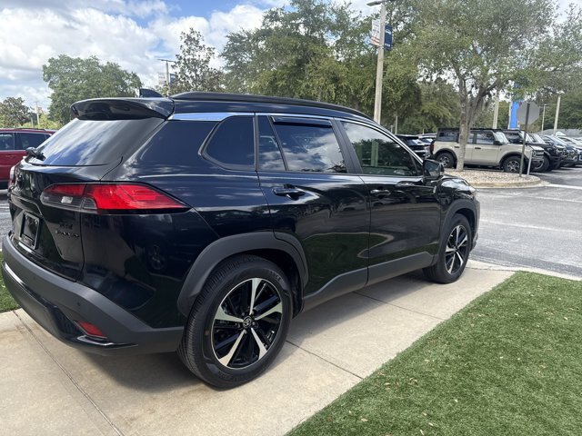 Used 2025 Toyota Corolla Cross AWD Hybrid w/ Convenience Package image 2