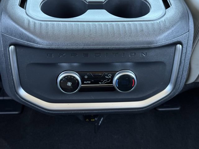 Certified 2025 Ford Expedition Active AWD/4WD image 30