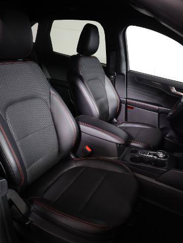 Certified 2025 Ford Escape ST-Line w/ Tech Pack #1 AWD/4WD image 9