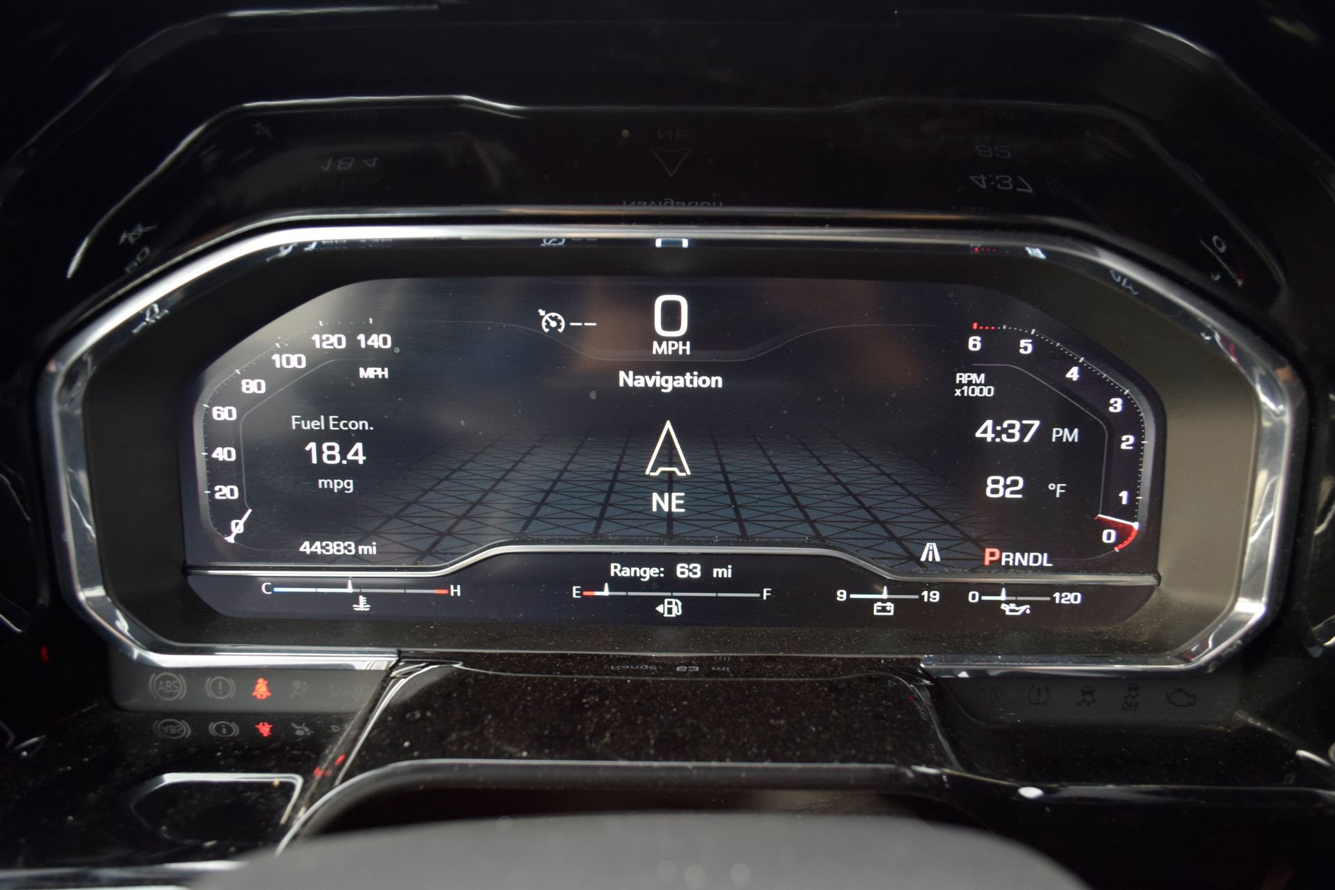 Used 2025 GMC Sierra 1500 SLT image 12