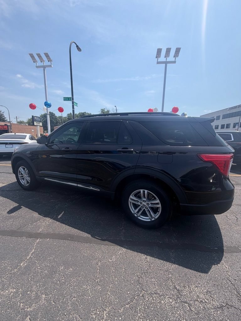 Certified 2022 Ford Explorer XLT w/ Class IV Trailer Tow Package AWD/4WD image 32