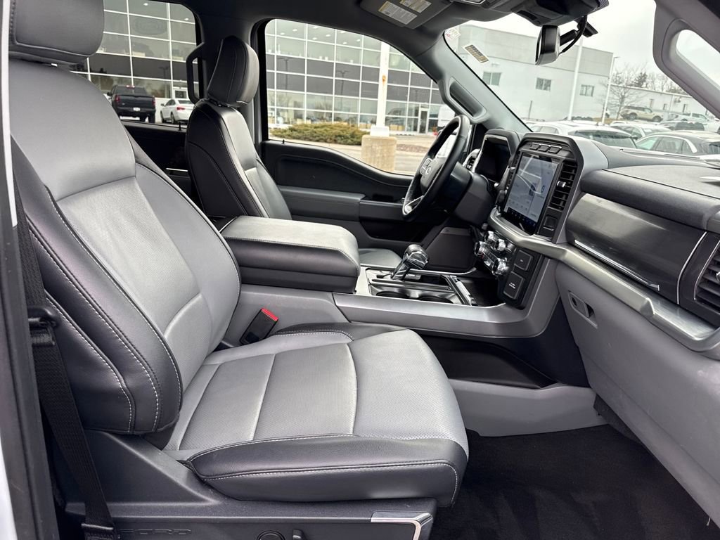 Certified 2022 Ford F150 Lariat w/ Equipment Group 501A Mid image 9