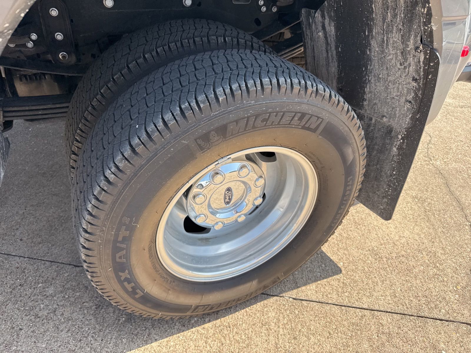 Certified 2024 Ford F350 Lariat w/ Lariat Ultimate Package AWD/4WD image 11