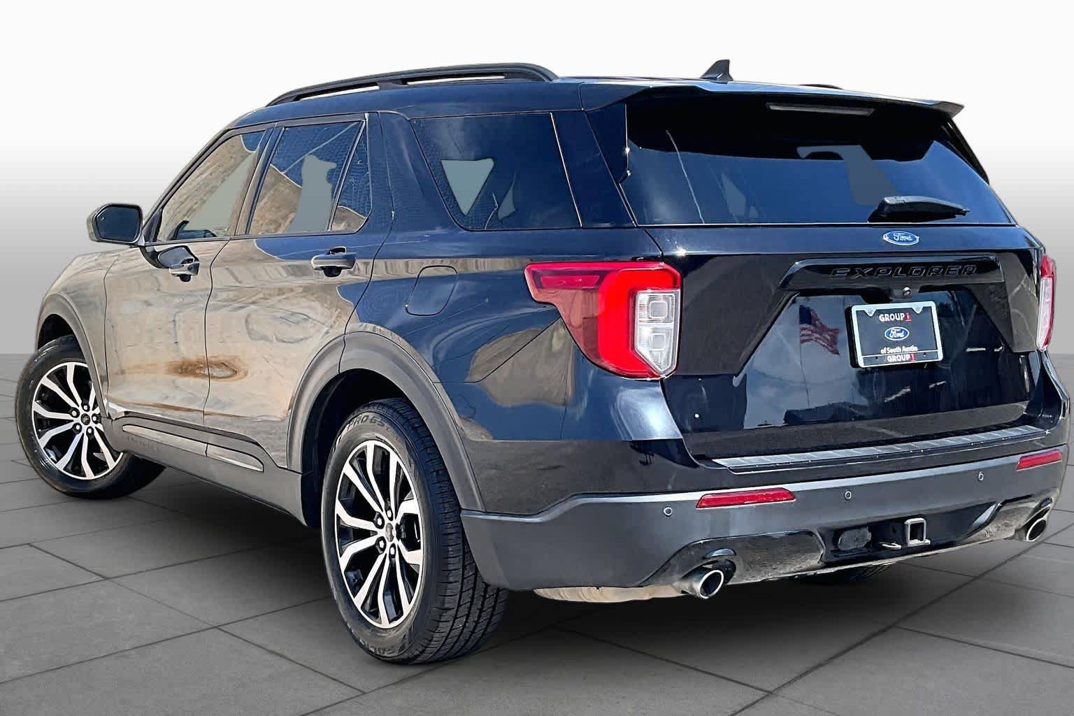 Certified 2023 Ford Explorer ST-Line w/ Class IV Trailer Tow Package RWD image 12