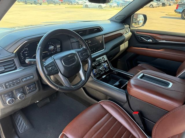 Used 2023 GMC Yukon XL Denali Ultimate image 13