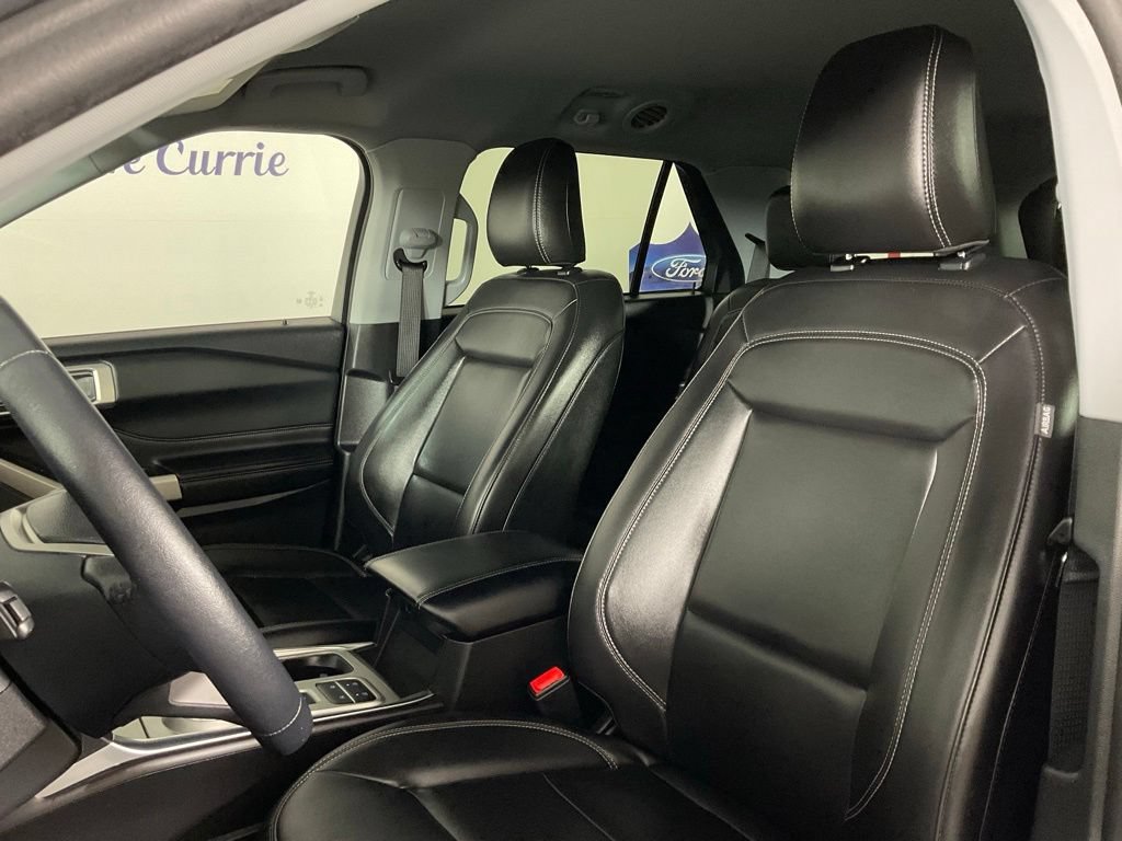 Certified 2024 Ford Explorer XLT w/ Equipment Group 202A RWD image 14