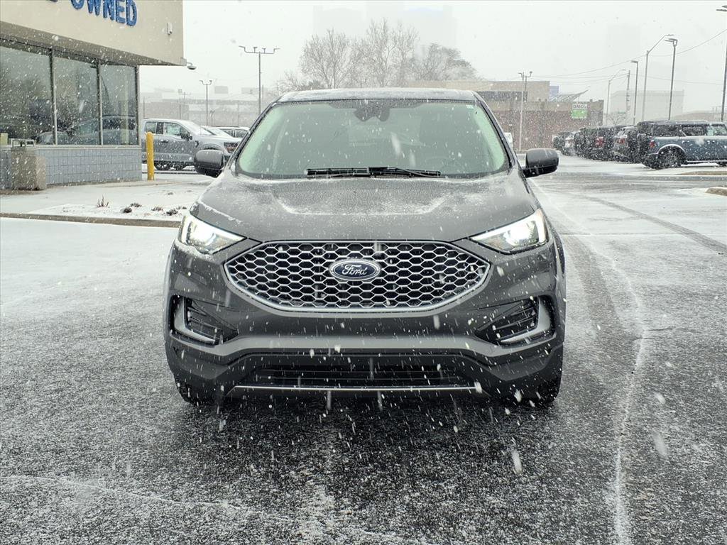 Certified 2024 Ford Edge SEL image 6
