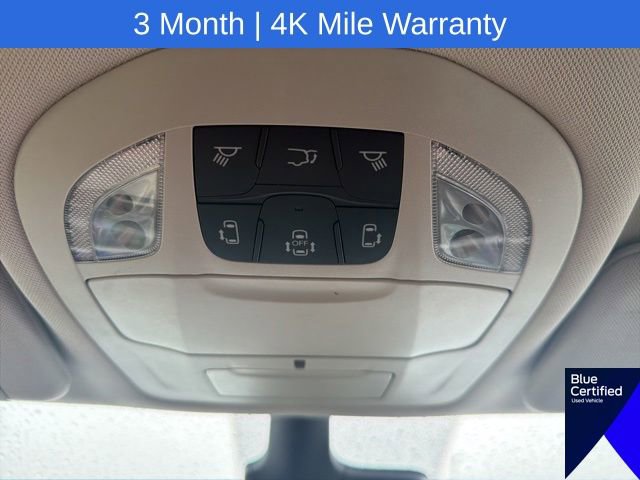 Used 2023 Chrysler Voyager LX FWD image 39