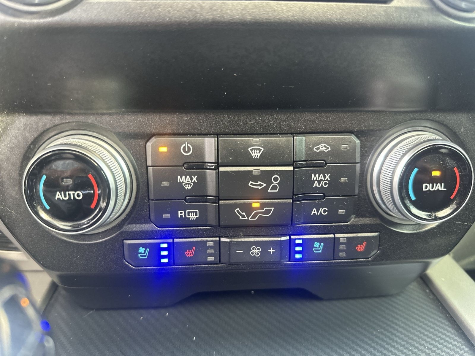 Certified 2020 Ford F150 Lariat w/ Equipment Group 502A Luxury AWD/4WD image 37