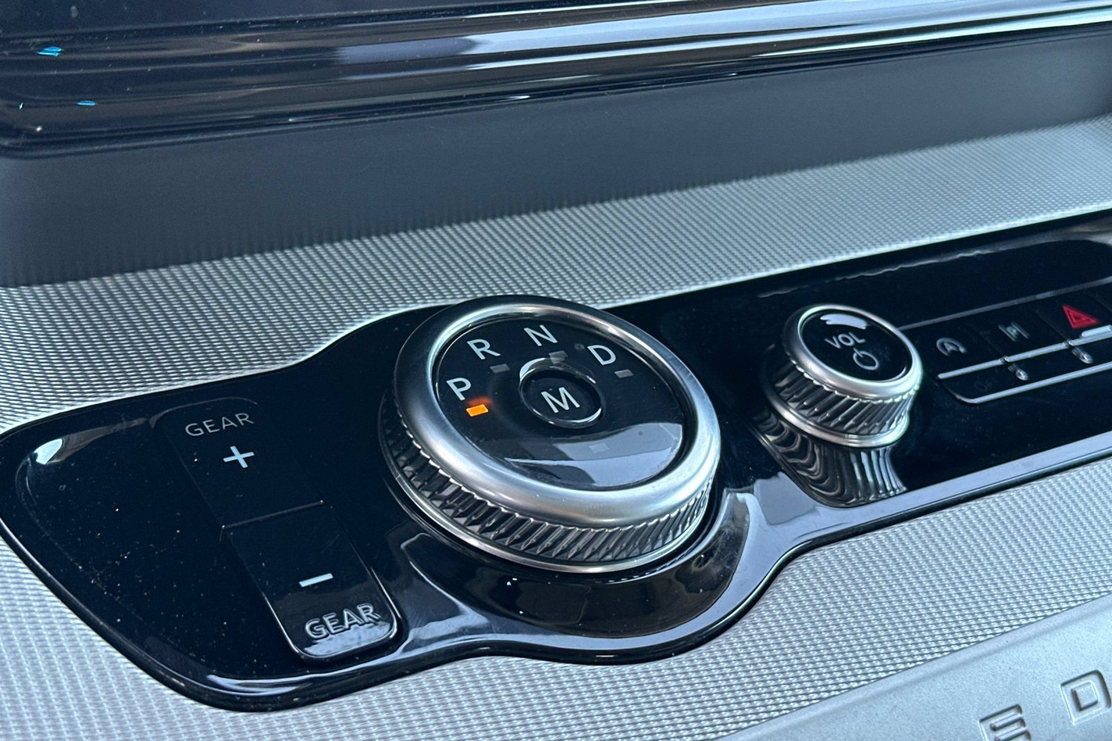 Certified 2025 Ford Expedition Active AWD/4WD image 23