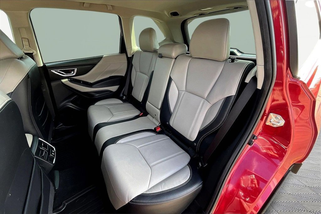 Used 2022 Subaru Forester Limited image 26
