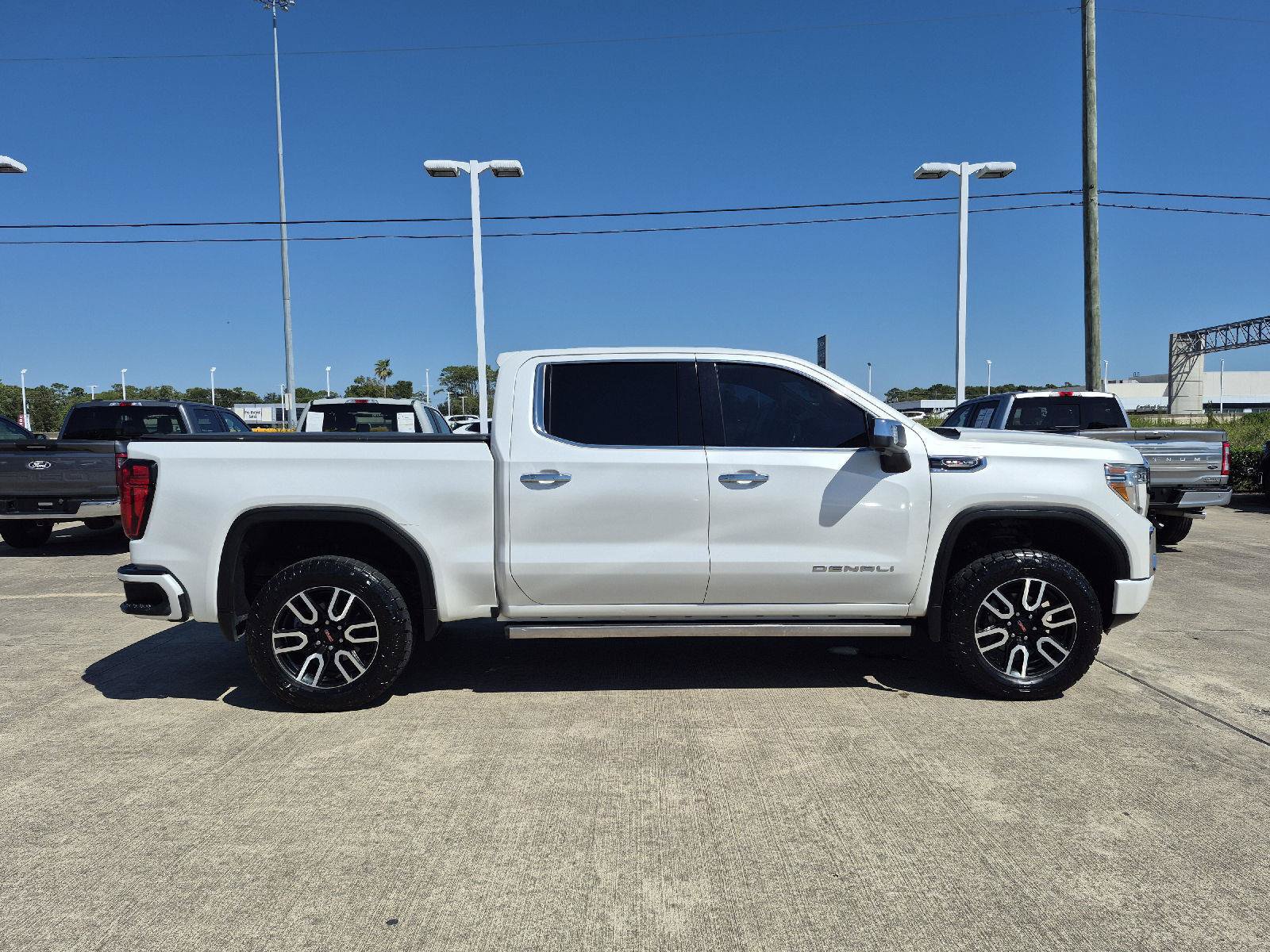 Used 2020 GMC Sierra 1500 Denali w/ Denali Ultimate Package AWD/4WD image 16
