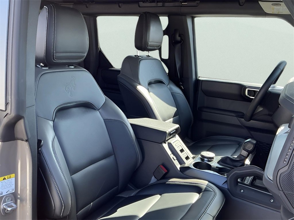 Certified 2025 Ford Bronco Outer Banks w/ Sasquatch Package image 17