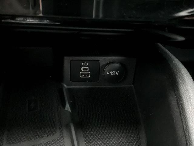 Certified 2024 Ford Escape Platinum AWD/4WD image 17