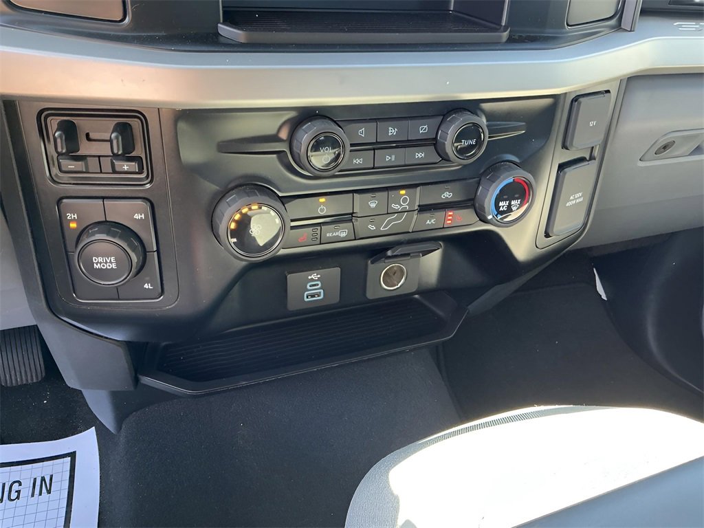 Certified 2024 Ford F550 4x4 SuperCab Super Duty w/ XLT Value Package image 31