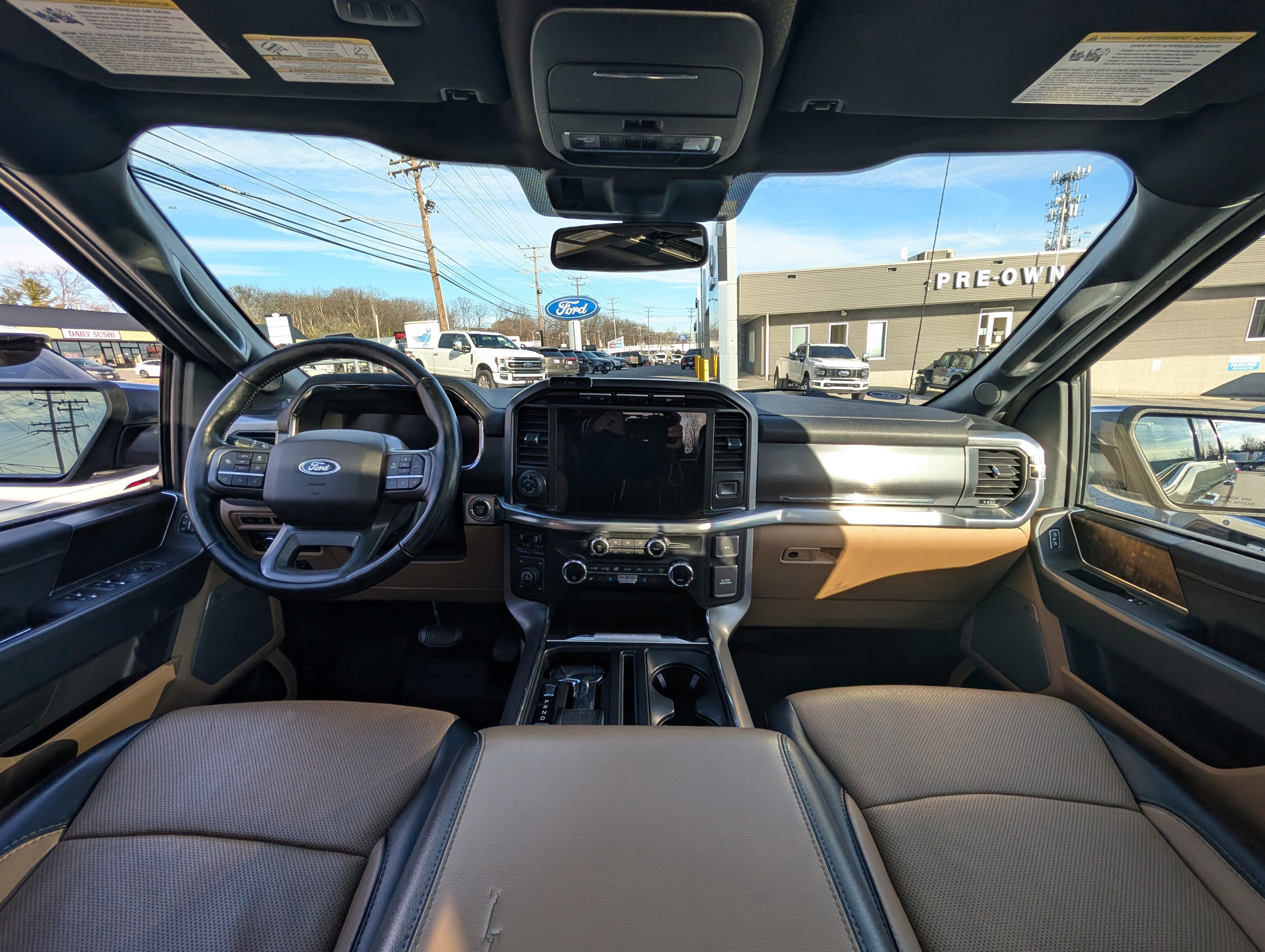 Certified 2021 Ford F150 Lariat w/ Equipment Group 502A High image 19