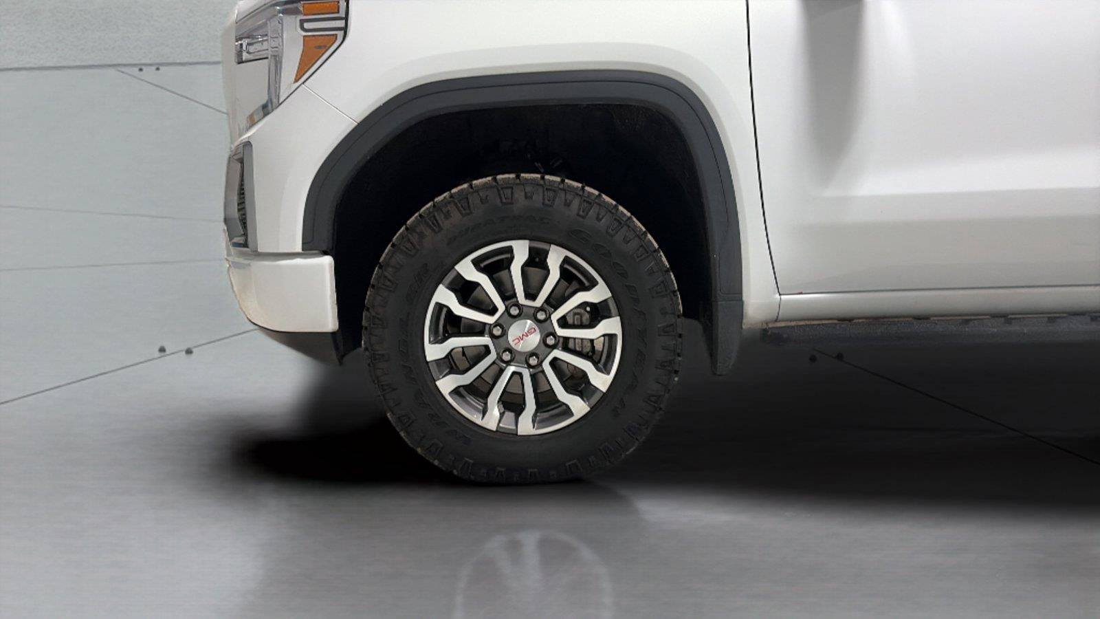 Used 2022 GMC Sierra 1500 AT4 w/ AT4 Premium Package AWD/4WD image 32