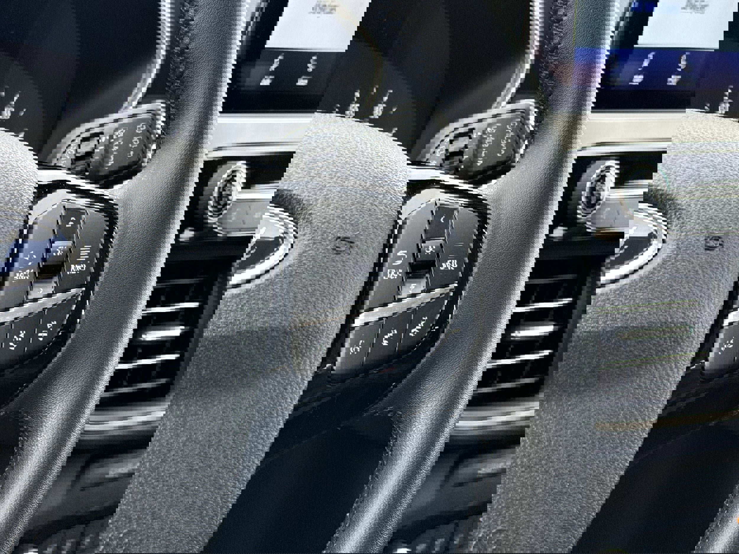 Certified 2022 Ford Escape SE w/ Convenience Package image 16