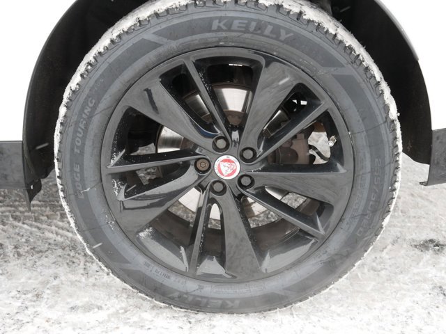 Used 2021 Jaguar F-PACE S image 11