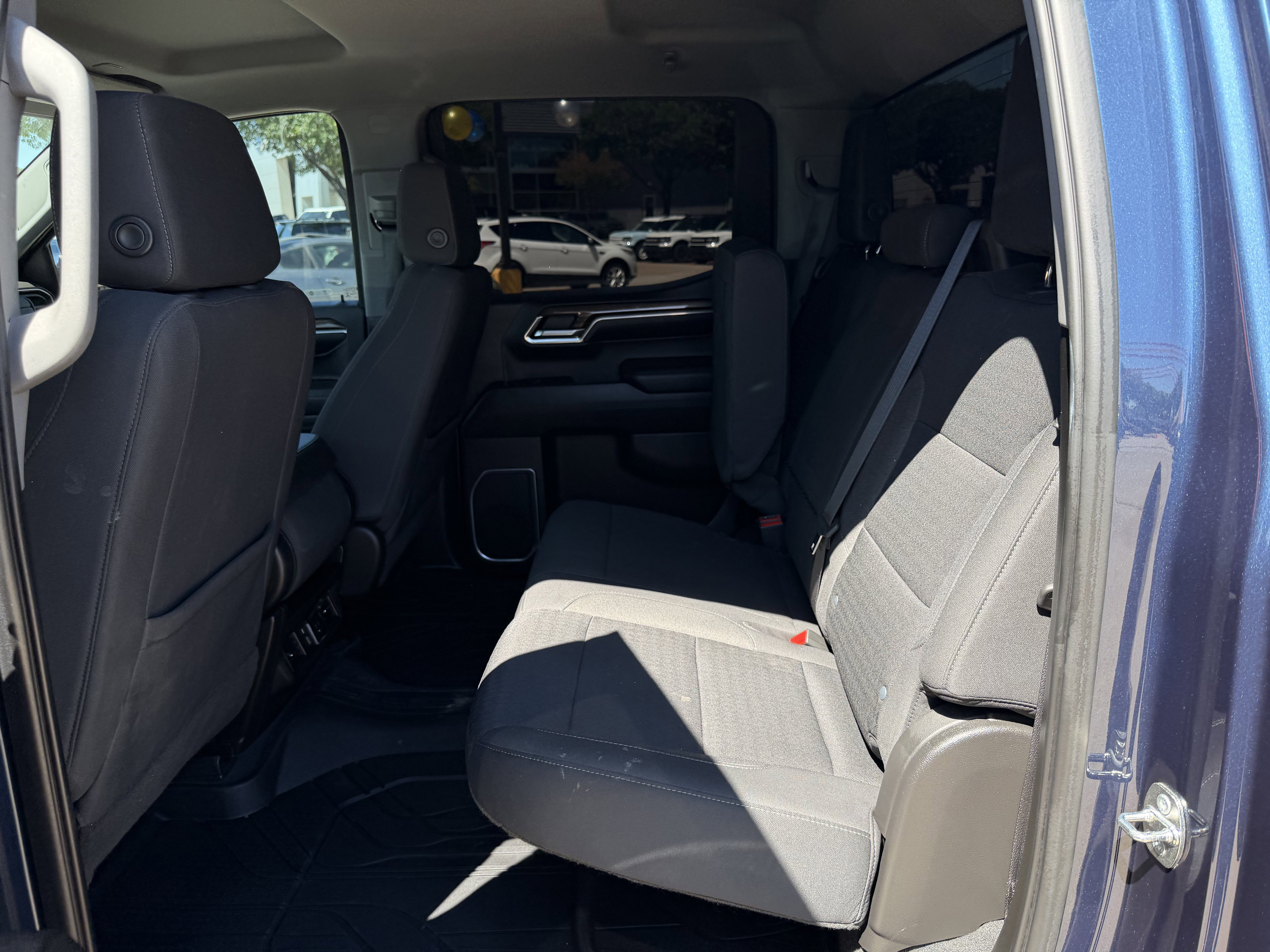 Used 2022 Chevrolet Silverado 1500 LT RWD image 14