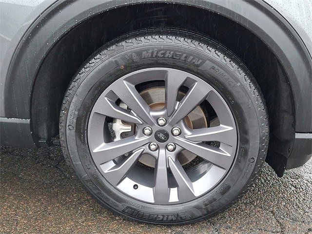 Certified 2022 Ford Explorer XLT w/ Equipment Group 202A image 8