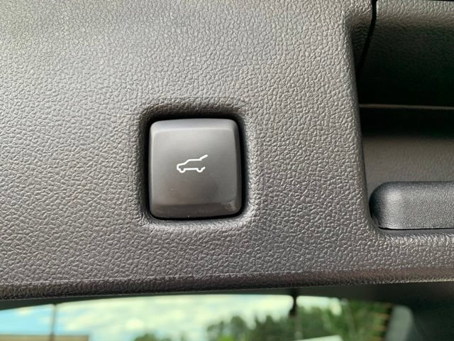 Certified 2025 Ford Escape Platinum AWD/4WD image 7
